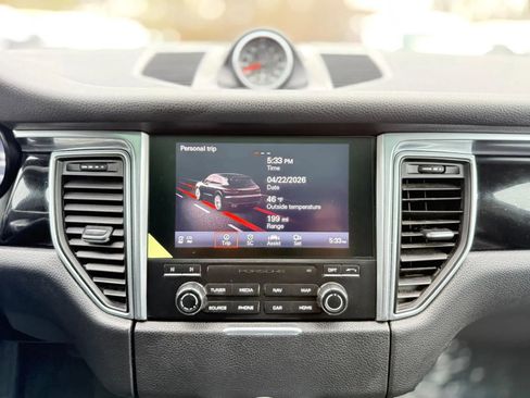 Used 2018 Porsche Macan S AWD/4WD image 20