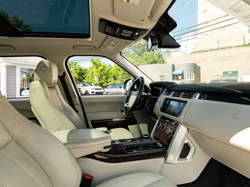 Used 2014 Land Rover Range Rover Supercharged AWD/4WD image 12