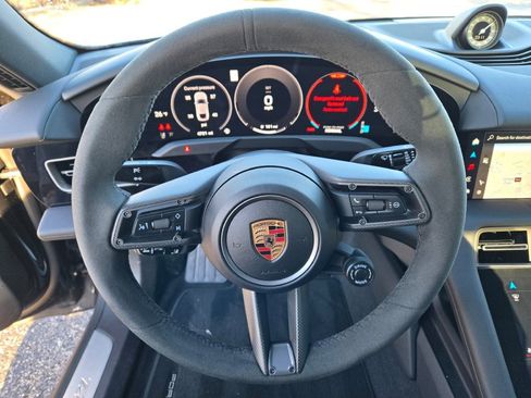 Used 2025 Porsche Taycan 4S image 29