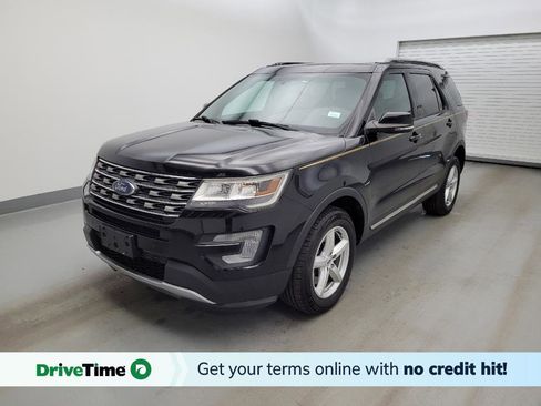 Used 2017 Ford Explorer XLT w/ Equipment Group 202A AWD/4WD image 1