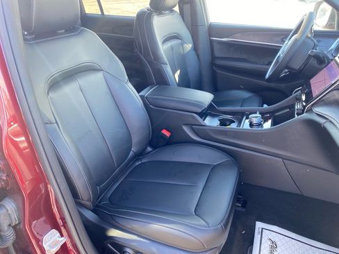 Used 2025 Jeep Grand Cherokee L Limited w/ Trailer Tow Package image 27