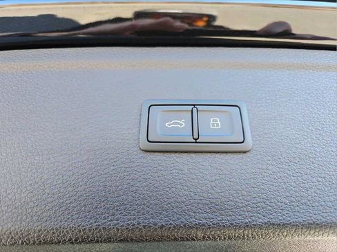 Used 2023 Audi Q5 2.0T Premium AWD/4WD image 35