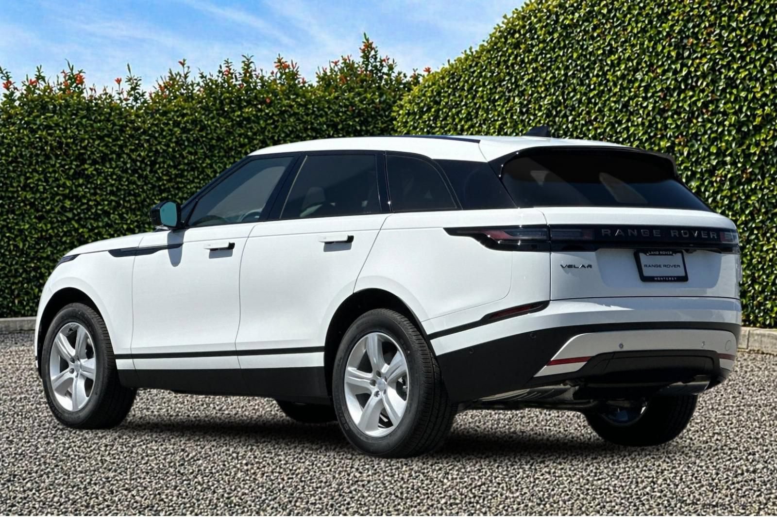 New 2026 Land Rover Range Rover Velar S AWD/4WD image 4