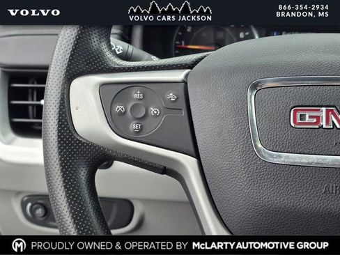 Used 2024 GMC Terrain SLE w/ Driver Convenience Package FWD image 23