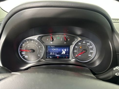 Used 2023 GMC Terrain SLE w/ Elevation Edition image 17