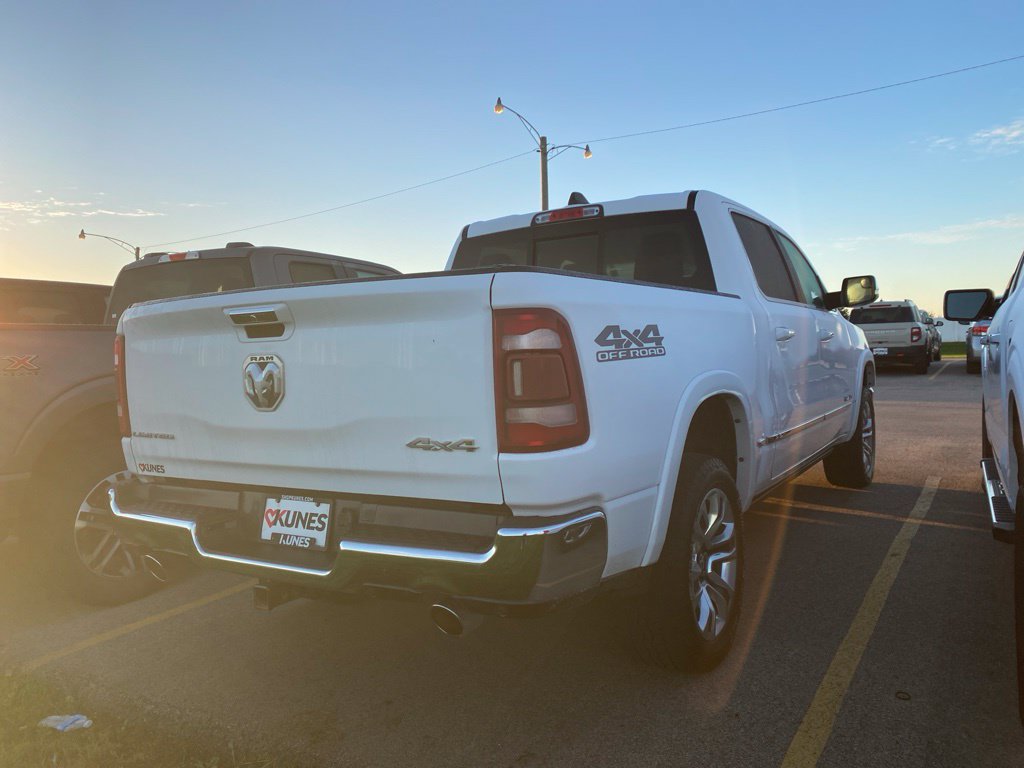 Used 2022 RAM 1500 Limited w/ Off-Road Group AWD/4WD image 10