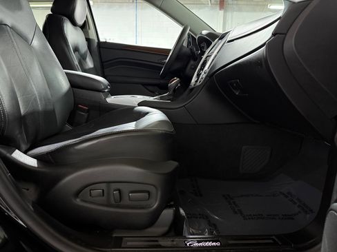 Used 2016 Cadillac SRX Performance w/ Driver Awareness Package image 44