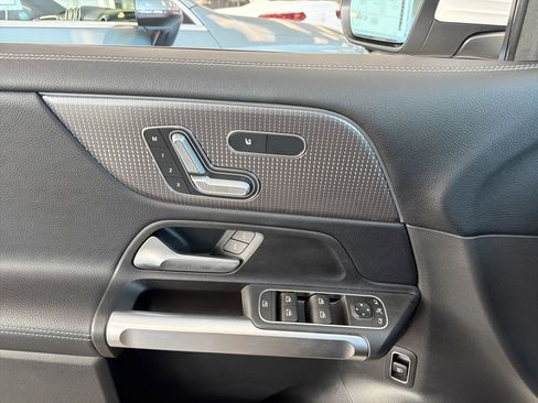 Certified 2023 Mercedes-Benz GLB 250 4MATIC image 14