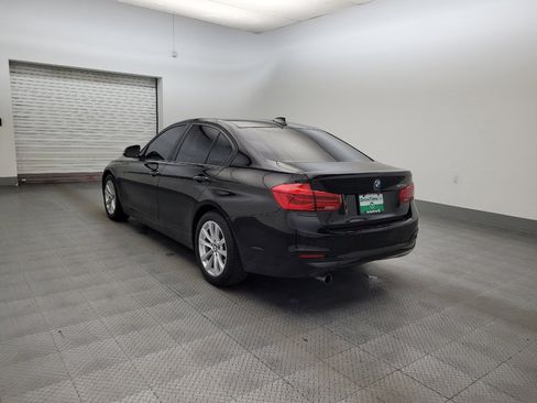 Used 2018 BMW 320i Sedan RWD image 5