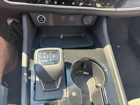 Used 2022 Nissan Rogue SV AWD/4WD image 13