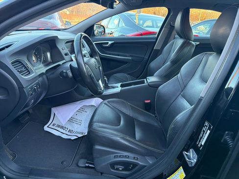 Used 2018 Volvo S60 T5 Dynamic w/ Protection Package image 19