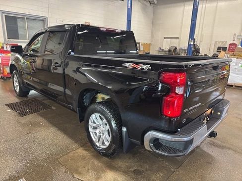 Used 2024 Chevrolet Silverado 1500 LT AWD/4WD image 4