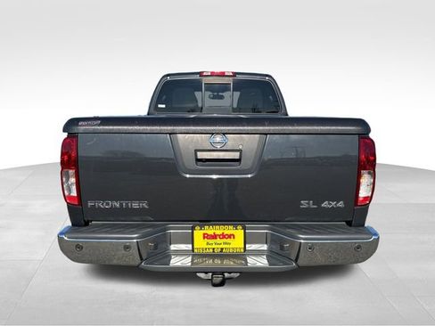 Used 2014 Nissan Frontier SL w/ SL Moonroof Package image 6