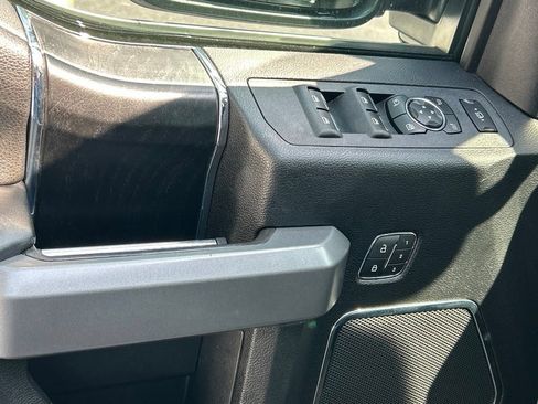 Used 2019 Ford F450 Platinum w/ Platinum Ultimate Package AWD/4WD image 18