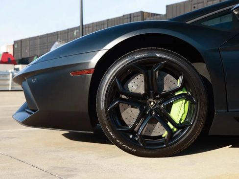 Used 2012 Lamborghini Aventador LP 700-4 image 19