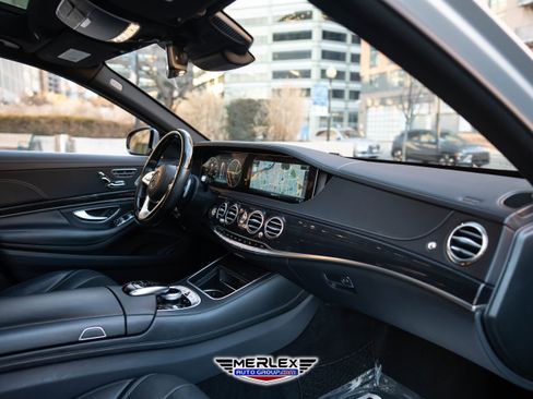 Used 2018 Mercedes-Benz S 560 4MATIC Sedan image 15