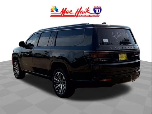 New 2025 Jeep Wagoneer L Series II AWD/4WD image 5