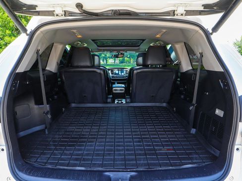 Used 2014 Toyota Highlander Limited Platinum AWD/4WD image 25