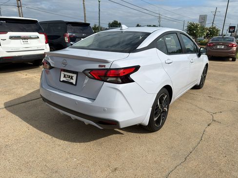 Used 2025 Nissan Versa SR w/ Trunk Package FWD image 5