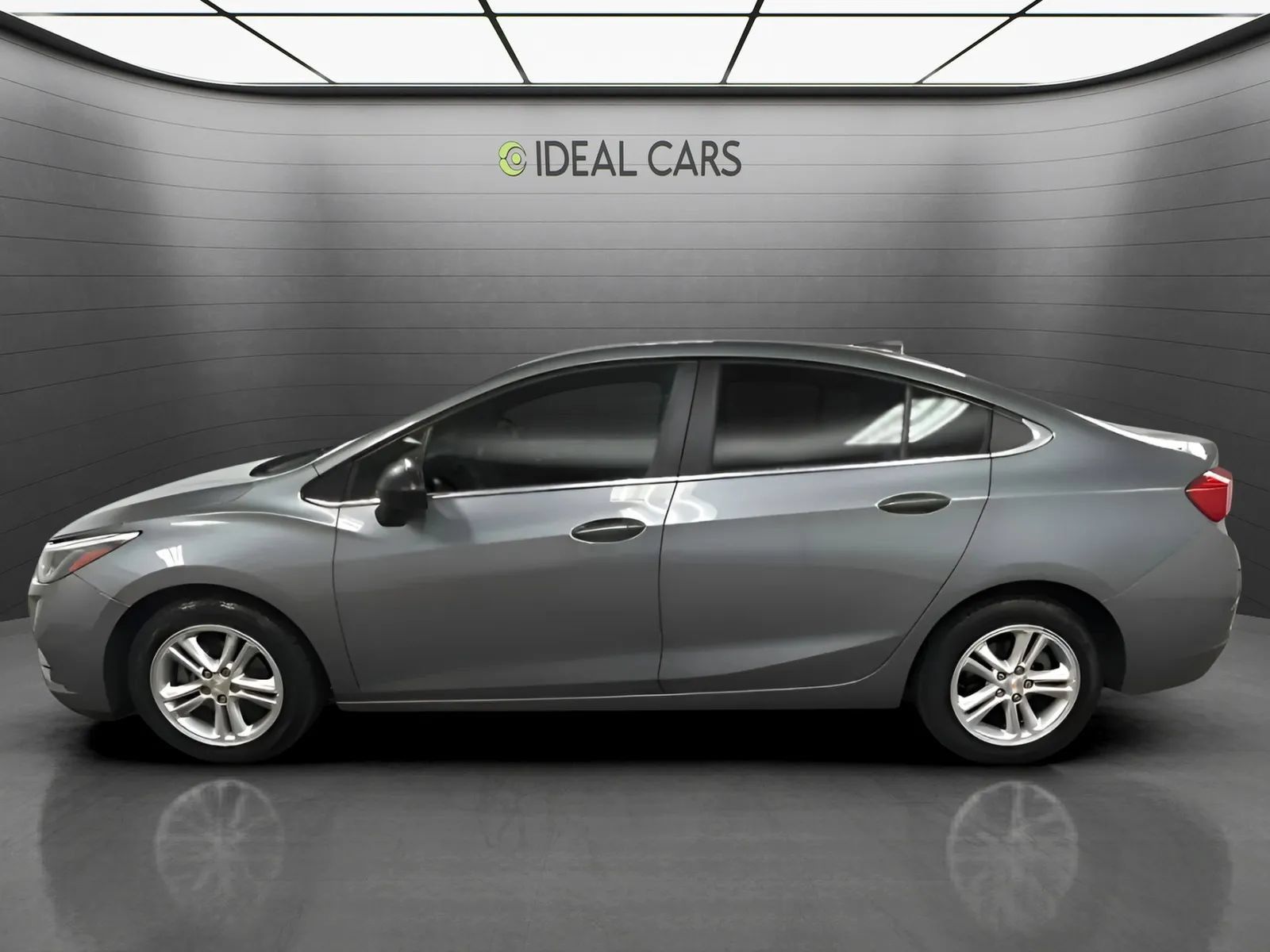 Used 2018 Chevrolet Cruze LT FWD image 8
