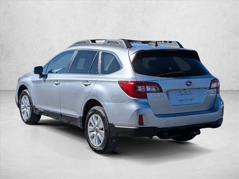 Used 2016 Subaru Outback 2.5i Premium image 8