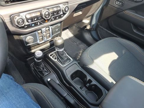 Used 2025 Jeep Wrangler Unlimited Sahara w/ Safety Group image 36