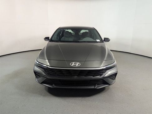 New 2026 Hyundai Elantra Sport image 2