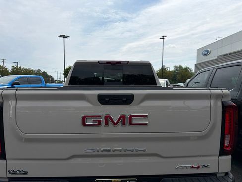 Used 2026 GMC Sierra 1500 AT4X AWD/4WD image 10