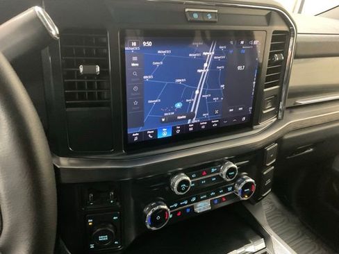 Used 2025 Ford F350 Lariat AWD/4WD image 11
