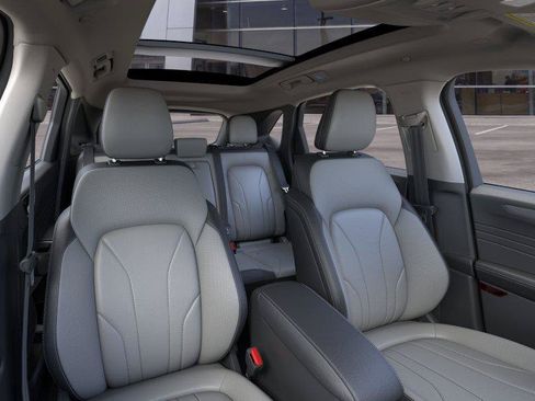 New 2025 Ford Escape SE w/ PHEV Premium Package FWD image 10