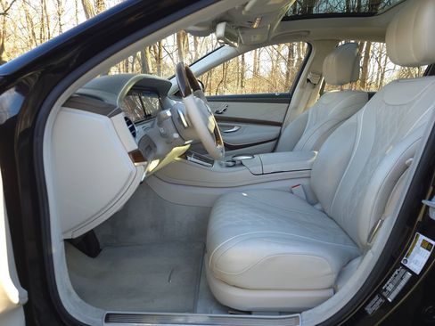 Used 2015 Mercedes-Benz S 550 4MATIC Sedan image 11