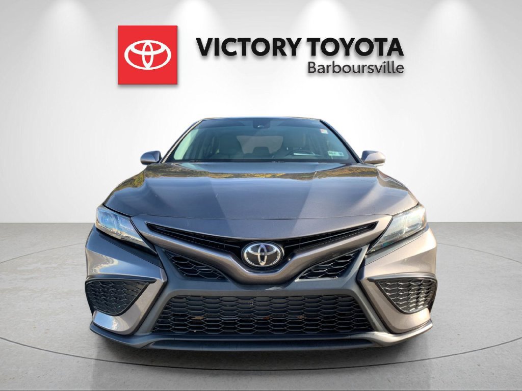 Used 2021 Toyota Camry SE w/ Cold Weather Package FWD image 8