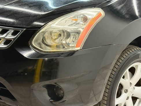 Used 2011 Nissan Rogue SV image 4