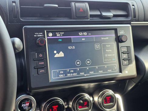 Used 2024 Toyota GR86 Premium image 33