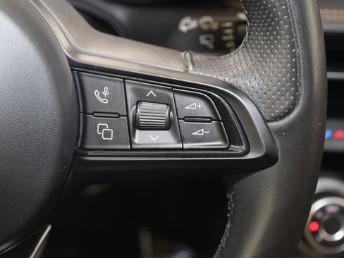 Used 2024 Alfa Romeo Tonale Ti w/ Active Assist Package image 36