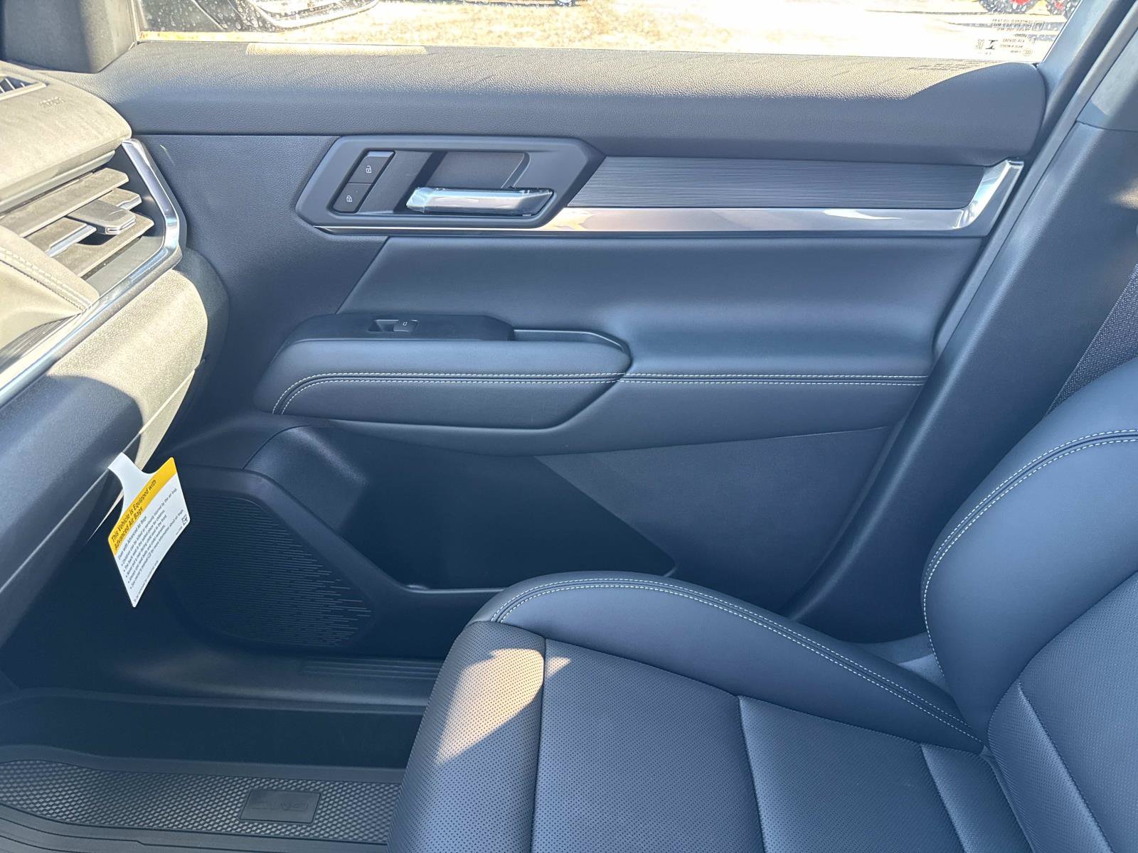 New 2027 GMC Terrain Elevation FWD image 24