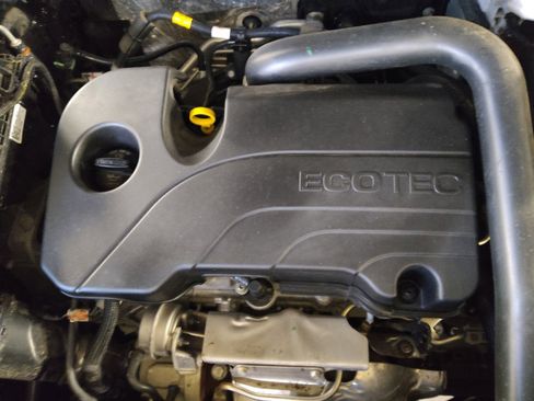Used 2024 Chevrolet Equinox LS w/ LS Convenience Package FWD image 30