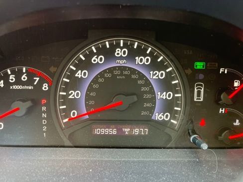 Used 2010 Honda Odyssey EX-L image 8