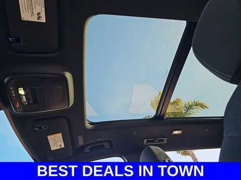 New 2026 Chevrolet Traverse LT FWD image 32