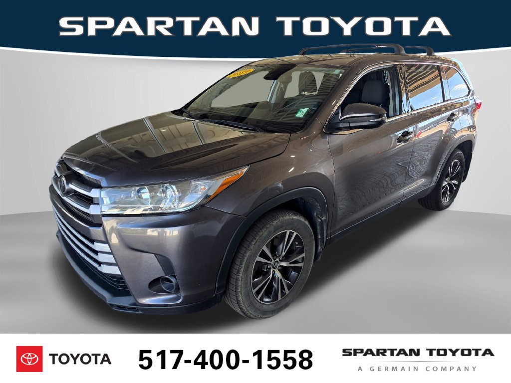 Used 2019 Toyota Highlander LE AWD/4WD image 1