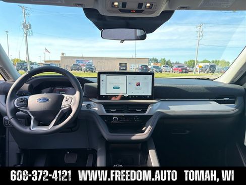 New 2026 Ford Explorer Active w/ Active Comfort Package AWD/4WD image 12