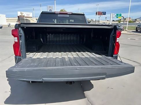 Used 2019 Chevrolet Silverado 1500 LT Trail Boss AWD/4WD image 17