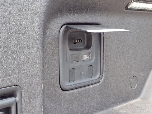 Used 2024 Rivian R1T Adventure image 23