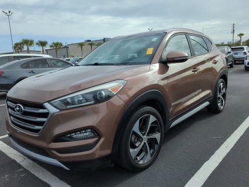 Used 2017 Hyundai Tucson Sport image 4