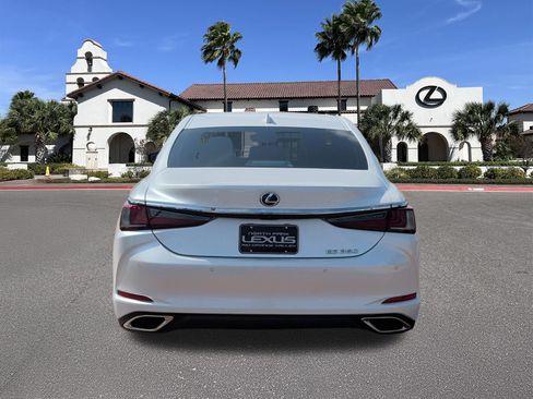 Used 2025 Lexus ES 350 w/ Premium Package FWD image 3
