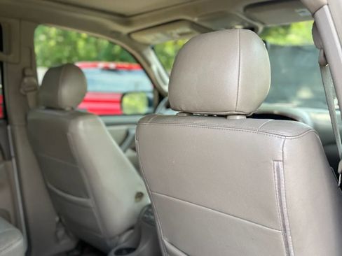 Used 2006 Toyota Sequoia Limited AWD/4WD image 19