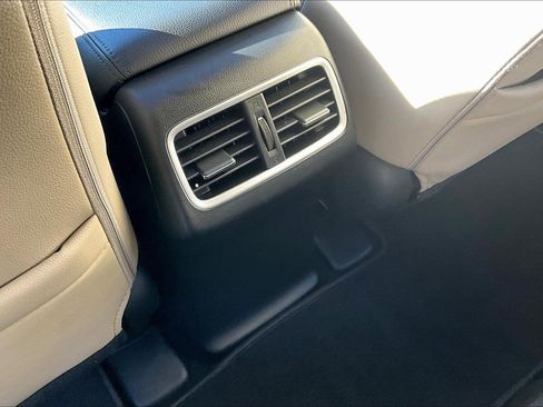 Used 2016 Honda CR-V Touring image 30