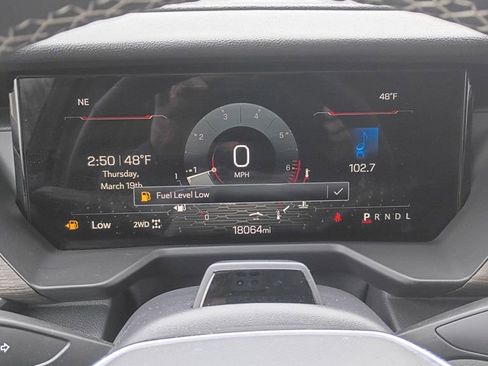 Used 2024 GMC Acadia Denali w/ Super Cruise Package AWD/4WD image 8
