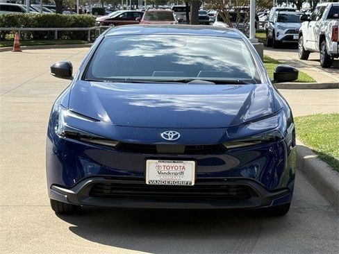 New 2026 Toyota Prius LE image 8