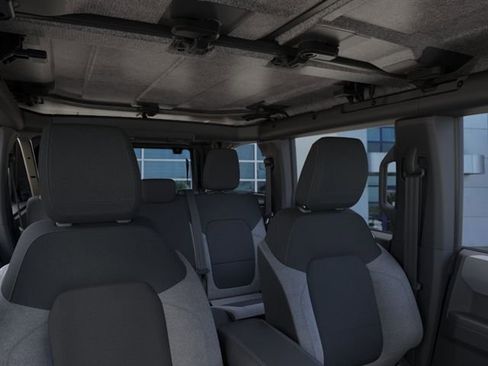 New 2025 Ford Bronco 4-Door AWD/4WD image 12